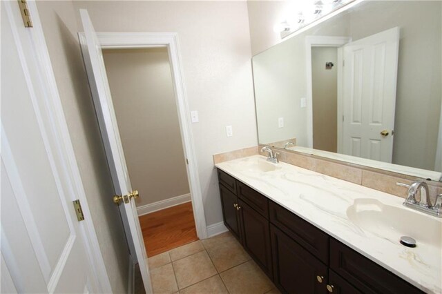 3513 Lemon St, Metairie, LA 70006 - doorway to property with a ceiling fan, brick siding, and roof with shingles