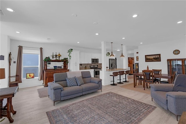 542 Abalon Ct, New Orleans, LA 70114 - living room with recessed lighting