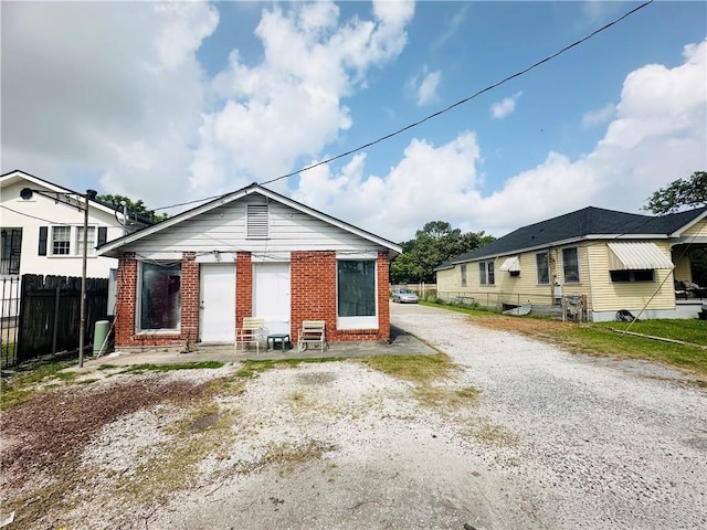 726 Labarre Rd, Jefferson, LA 70121 - view of front of home with fence and brick siding