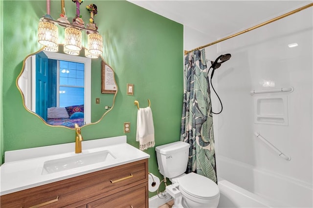 4716 Annunciation St Unit 2E, New Orleans, LA 70115 - full bath with vanity, shower / bath combo, toilet, and a notable chandelier