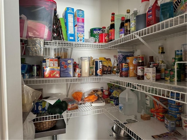 205 Amanda Dr, Slidell, LA 70458 - view of pantry