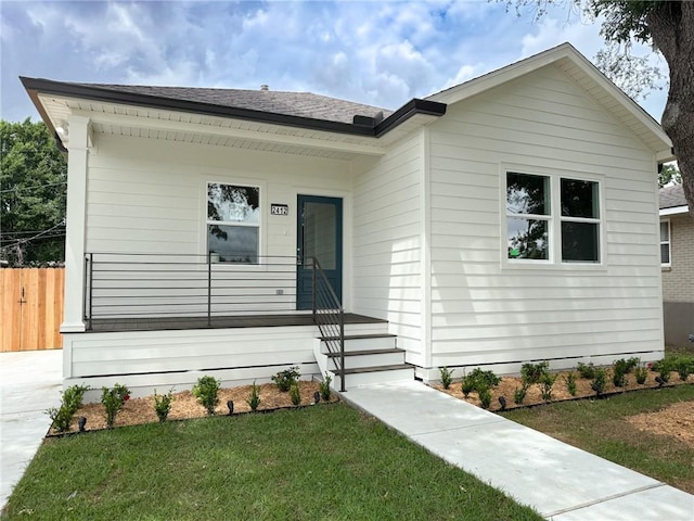 2412 Mississippi Ave, Metairie, LA 70003 - view of front facade with a porch