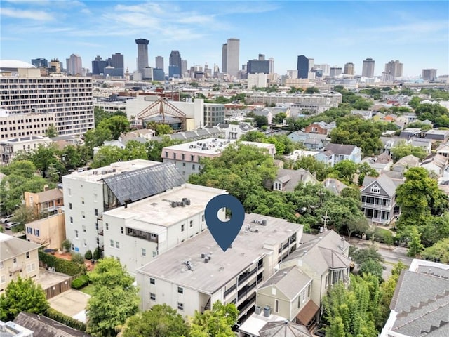 bird's eye view with a view of city