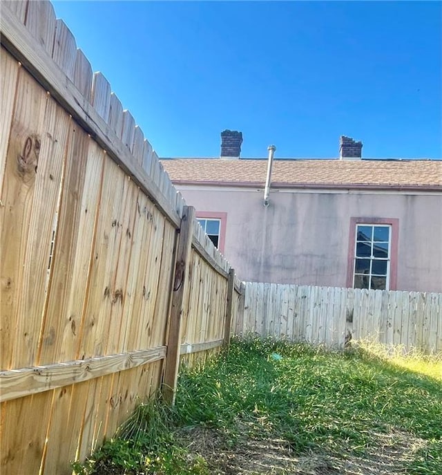 242325 Freret St, New Orleans, LA 70113 - view of yard featuring fence