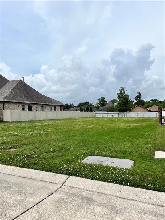 3104 Rue Marcelle Dr, Meraux, LA 70075