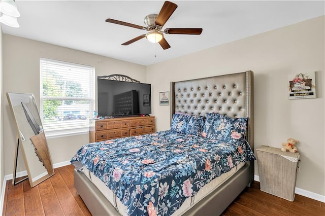809 Oakwood Dr, Terrytown, LA 70056 - bedroom with baseboards, ceiling fan, and wood finished floors