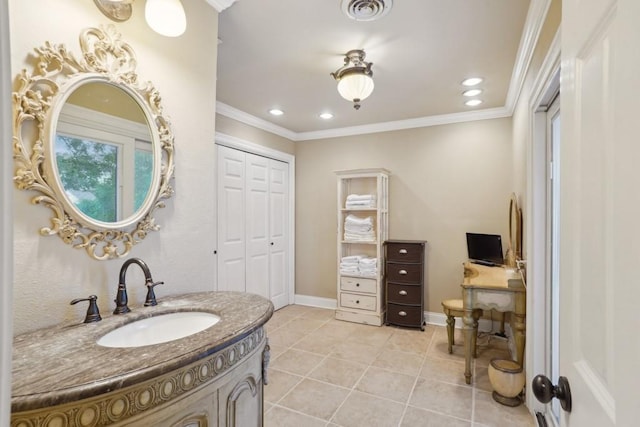1500 W Esplanade Ave Unit 22B, Kenner, LA 70065 - bathroom featuring visible vents, vanity, baseboards, tile patterned floors, and recessed lighting