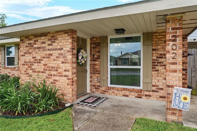 202 River Point Dr, Destrehan, LA 70047 - doorway to property featuring brick siding