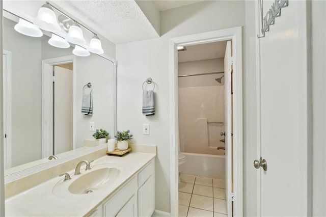 202 River Point Dr, Destrehan, LA 70047 - full bathroom featuring tile patterned flooring, shower / bathing tub combination, toilet, and vanity