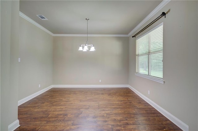 unfurnished room featuring crown molding, a chandelier, baseboards, visible vents, and dark wood-style floors
