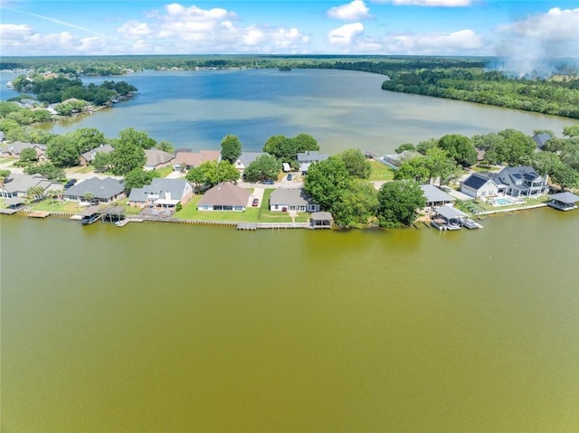 14300 S Lakeshore Dr, Covington, LA 70435 - aerial view of residential area featuring a large body of water