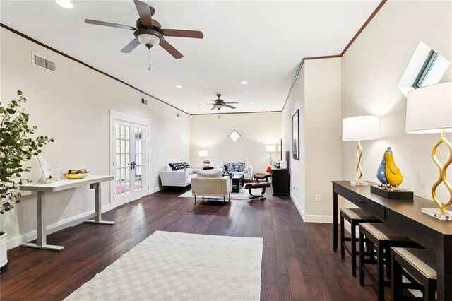 2100 Jefferson Ave, New Orleans, LA 70115 - living room featuring crown molding, a ceiling fan, wood-type flooring, recessed lighting, and baseboards