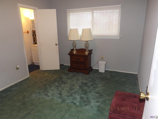 bedroom with carpet flooring