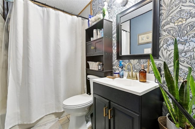 3118 Albany St, Kenner, LA 70065 - full bathroom featuring a shower with curtain, a textured ceiling, toilet, tile patterned floors, and vanity
