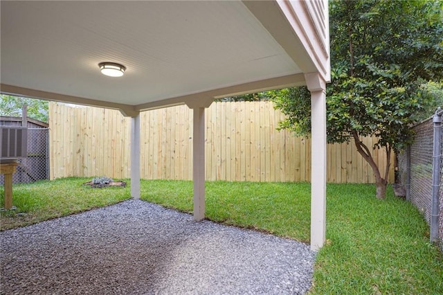 view of yard featuring a patio