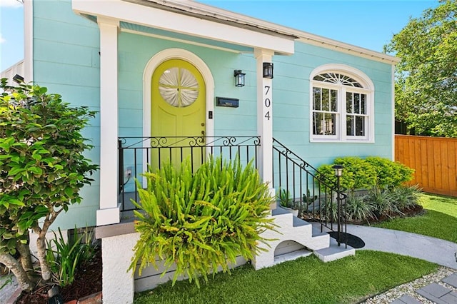 entrance to property with fence