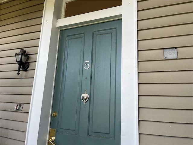 view of exterior entry