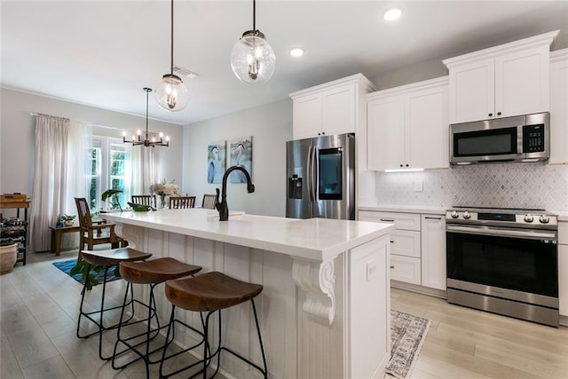 965 Kino St, Diamondhead, MS 39525 - living area with recessed lighting, ornamental molding, and visible vents