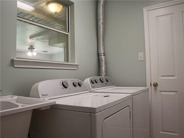 20102 Garland St, Covington, LA 70435 - laundry room with washer and clothes dryer and ceiling fan