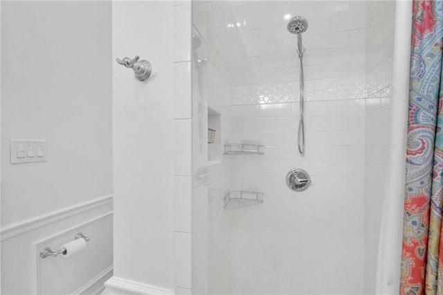 2540 Saint Ann St, New Orleans, LA 70119 - bathroom featuring a stall shower