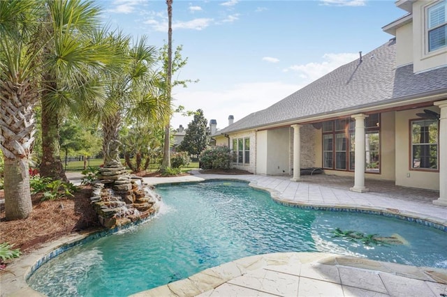 717 Tunica Bnd, Covington, LA 70433 - swimming pool with a patio area