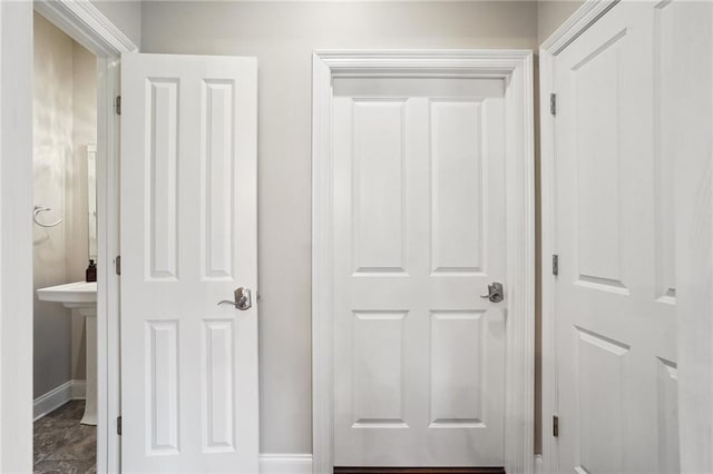 3316 N Labarre Rd, Metairie, LA 70002 - hall featuring baseboards