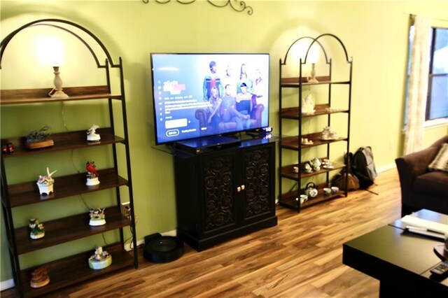 2 Birdie Dr Unit 1D, Slidell, LA 70460 - living area featuring wood finished floors and baseboards