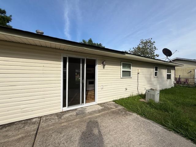 1535 Natchez Ln, La Place, LA 70068 - back of property featuring a patio