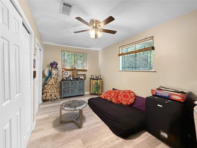 58207 Jefferson Ave, Slidell, LA 70460 - living area featuring light wood finished floors and a ceiling fan