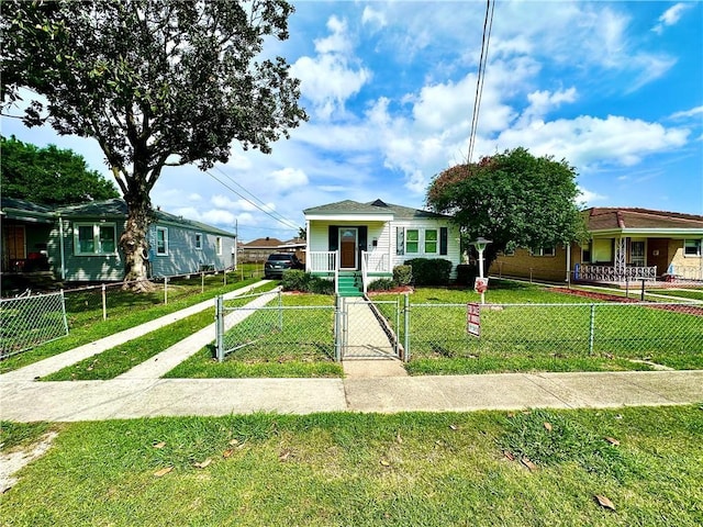 view of front of home featuring a gate