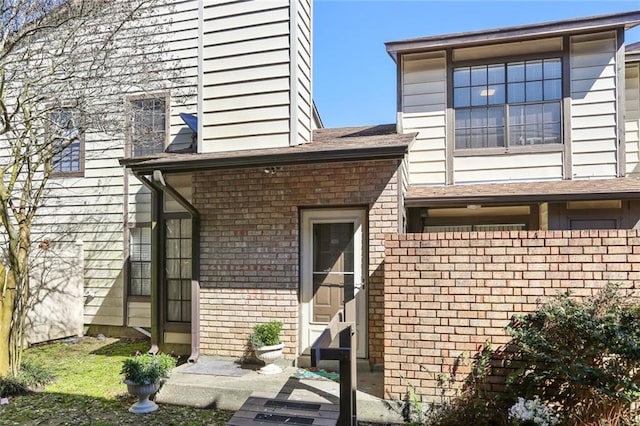2912 Manhattan Blvd Unit 133, Harvey, LA 70058 - doorway to property featuring brick siding
