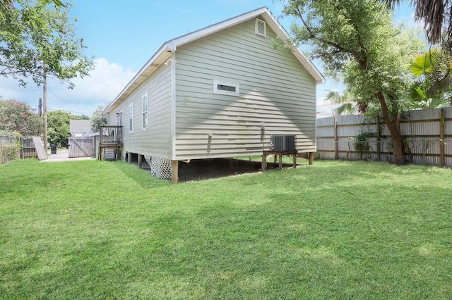 5106 Baccich St, New Orleans, LA 70122 - back of house featuring cooling unit
