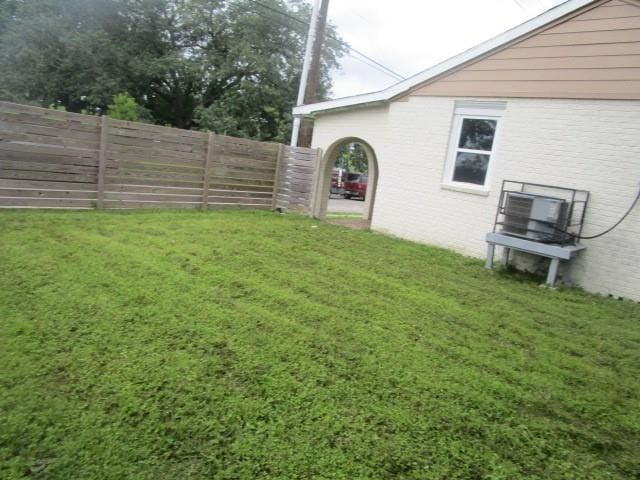 4701 Marais St, New Orleans, LA 70117 - view of yard