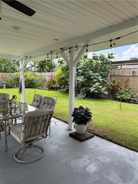 609 N Starrett Rd, Metairie, LA 70003 - fenced backyard with a patio