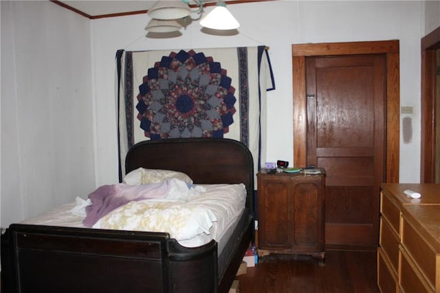 21508 Weinberger Rd, Ponchatoula, LA 70454 - bedroom featuring wood finished floors, ornamental molding, and a ceiling fan