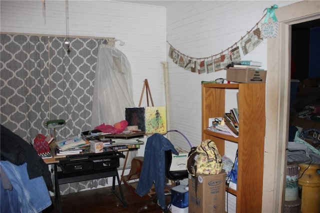 21508 Weinberger Rd, Ponchatoula, LA 70454 - interior space featuring an office area