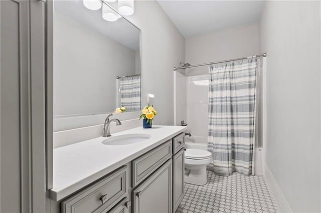 336 Rue St, Emilion, Covington, LA 70433 - bathroom with vanity, toilet, and shower / bathtub combination with curtain