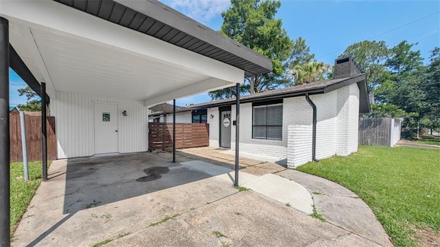 778 Heritage Ave, Gretna, LA 70056 - view of front of house featuring a chimney and brick siding