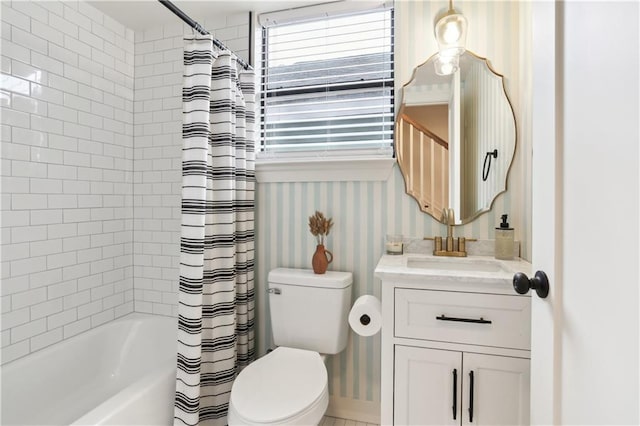 240810 Saint Anthony St, New Orleans, LA 70119 - full bath with wallpapered walls, toilet, vanity, shower / tub combo with curtain, and baseboards