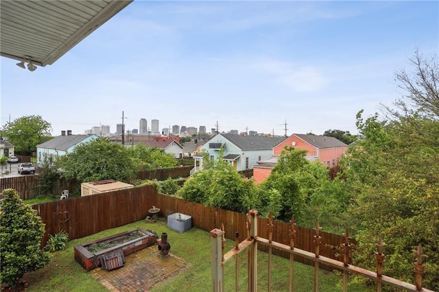 2224 Dumaine St, New Orleans, LA 70119 - view of yard featuring a residential view