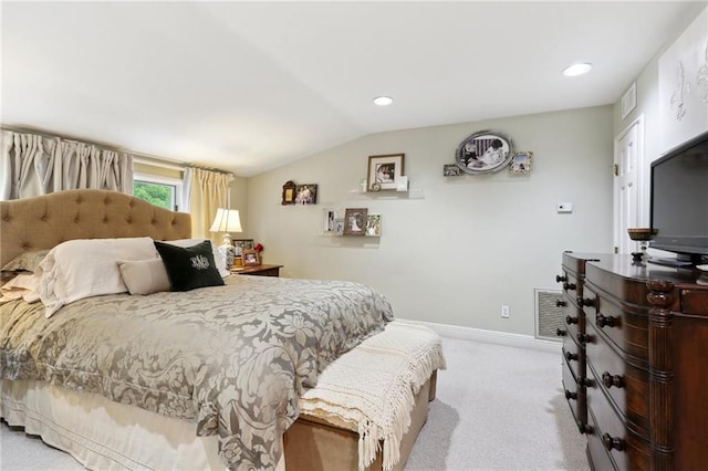 bedroom featuring carpet flooring, baseboards, lofted ceiling, and recessed lighting