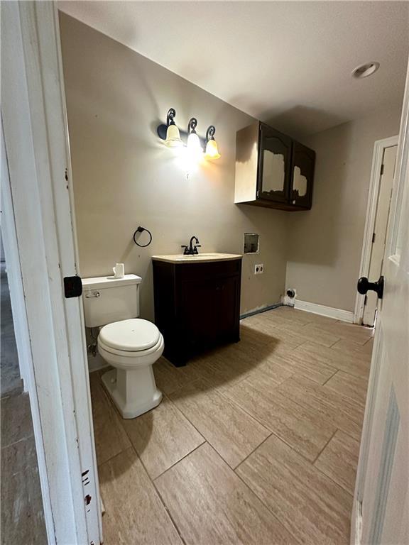 4408 Janice Ave, Metairie, LA 70003 - half bath with toilet and vanity