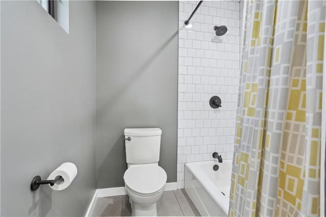 1712 Upperline St, New Orleans, LA 70115 - full bath featuring toilet, shower / bath combo with shower curtain, baseboards, and tile patterned floors