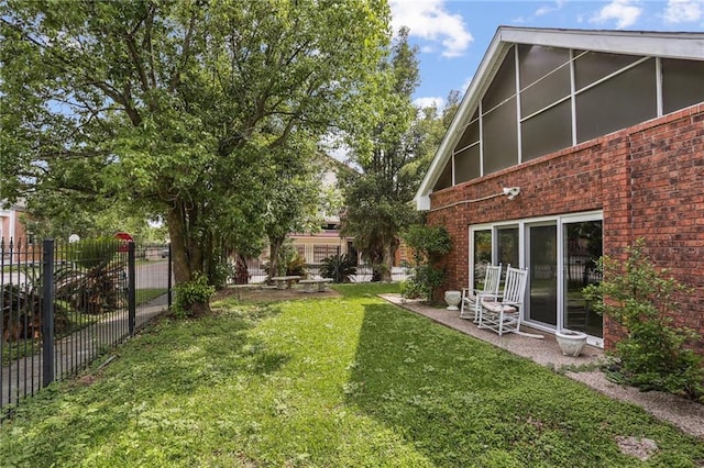 922 Lamanche St, New Orleans, LA 70117 - view of yard