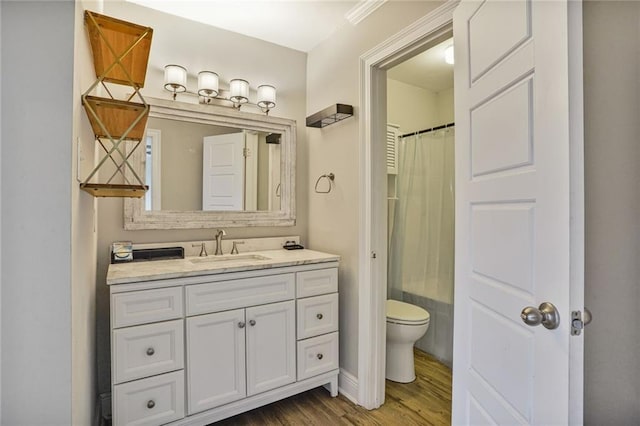 500 Lake Marina Ave Unit 408, New Orleans, LA 70124 - bathroom featuring wood finished floors and vanity