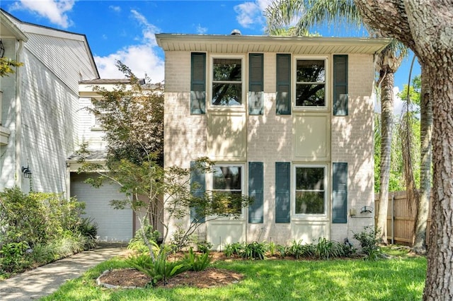 343 Lake Ave, Metairie, LA 70005 - view of front of home featuring brick siding and fence