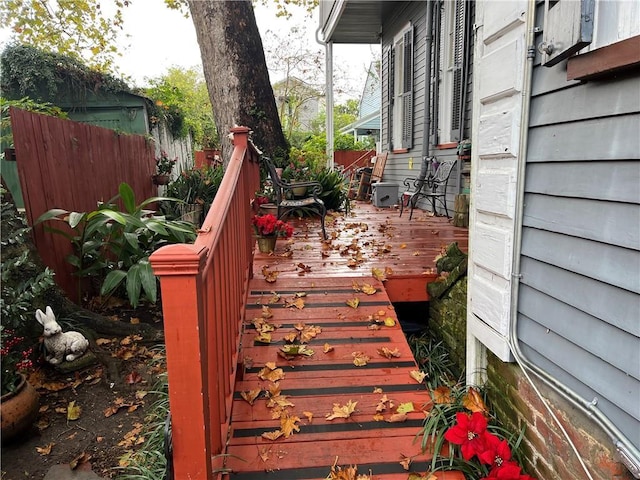 1113 Peniston St Unit A, New Orleans, LA 70115 - deck with fence