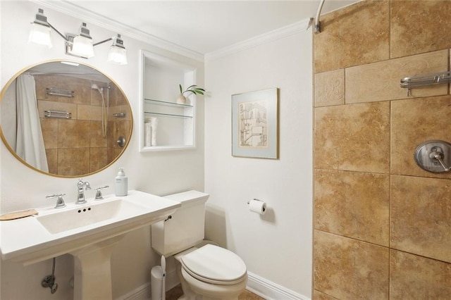 46 Begonia Dr, Covington, LA 70433 - full bathroom featuring tiled shower, toilet, baseboards, and crown molding