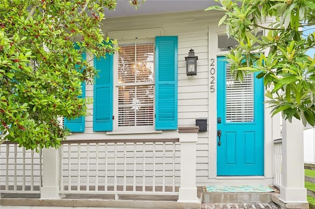 2025 First St, New Orleans, LA 70113 - entrance to property featuring covered porch