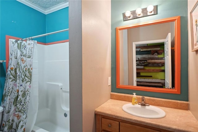 3115 Conti St, New Orleans, LA 70119 - full bath with curtained shower, vanity, and crown molding